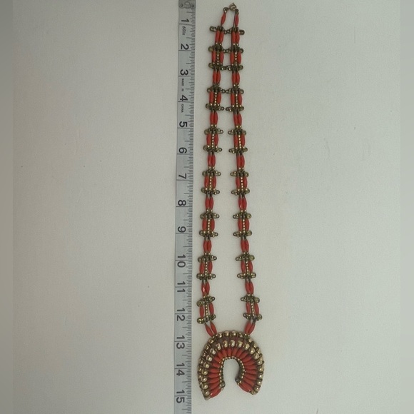 Squash blossom faux coral colored beaded necklace - Picture 4 of 4